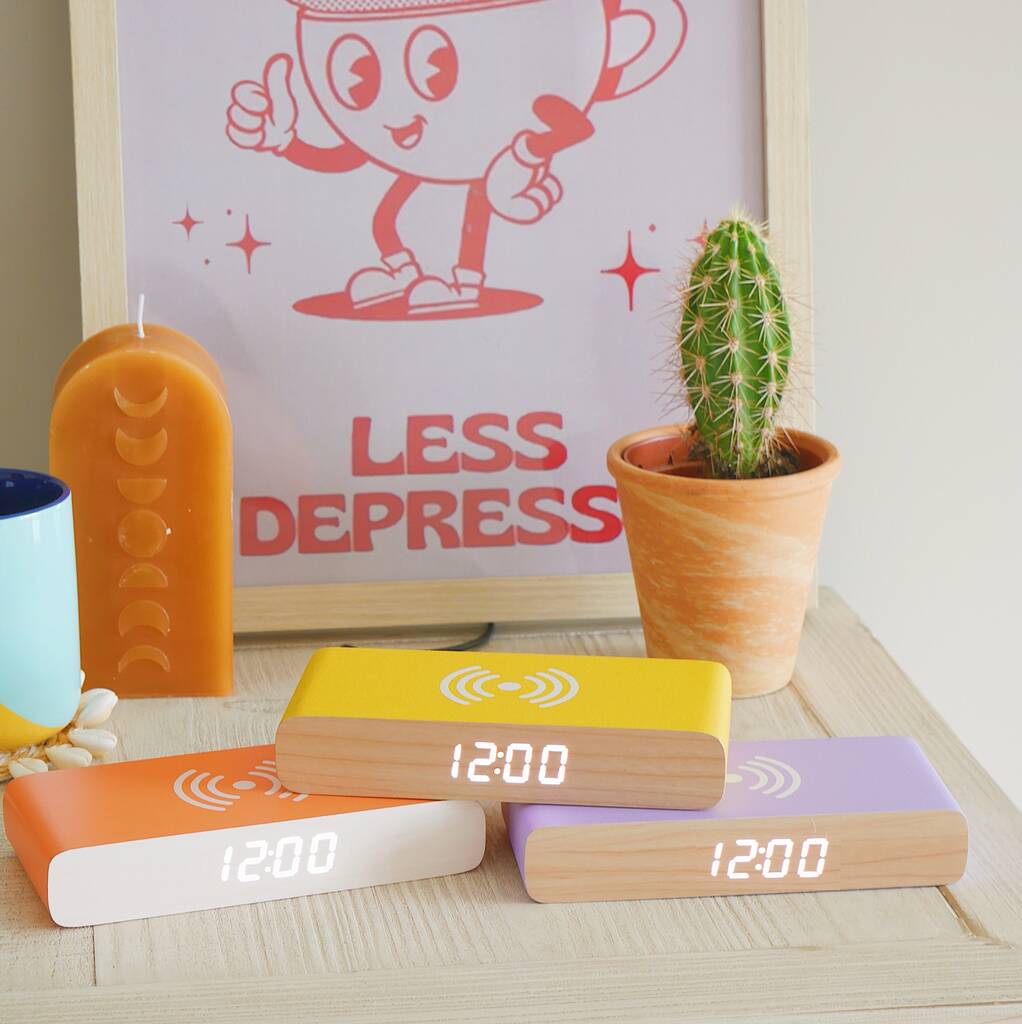 Steepletone RISE CHARGE Wireless Charger and Bedside Alarm Clock