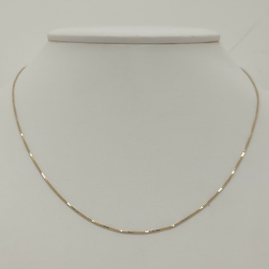 9ct Gold Ladies Rope Necklace Approx 1.5g Preowned